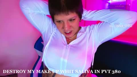 Lissa  online show from October 9, 2025, 11:08 am