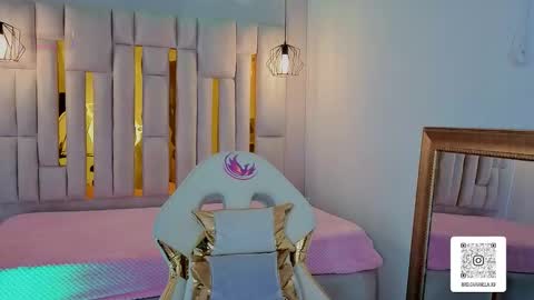 Lissa  online show from December 17, 2025, 6:58 pm