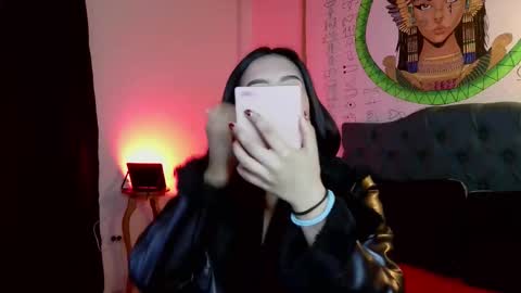 michell online show from December 22, 2025, 8:28 pm