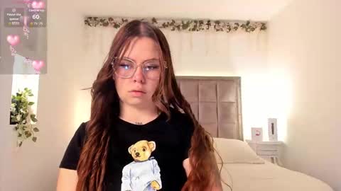 melissa_es online show from February 17, 2026, 1:07 pm