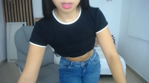 melissa_lenox online show from May 25, 2026, 12:00 pm