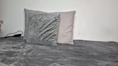 melissa_manhathan online show from November 4, 2025, 10:03 am