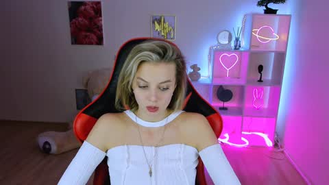 Melissa online show from February 4, 2025, 10:55 pm