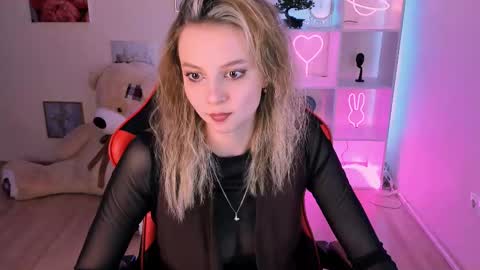 Melissa online show from March 5, 2025, 7:27 pm