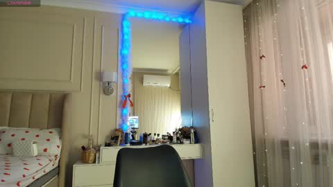 Snapshot of melissa_yamazaki chatting on April 24, 2026, 6:49 am Lisaa online show from April 24, 2026, 6:49 am