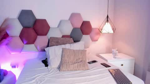 Melissa online show from October 4, 2025, 12:30 am