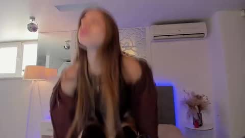 MelissaCrayzy online show from May 3, 2026, 5:24 am