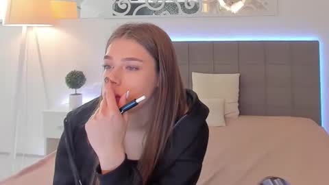 MelissaCrayzy online show from May 12, 2026, 6:32 am