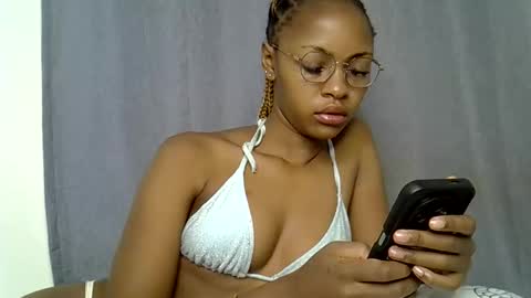 melissah_hot online show from February 26, 2026, 3:38 am