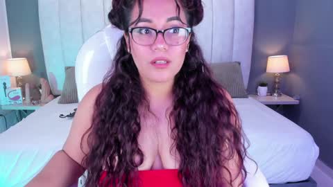 M E L I S S A  online show from December 20, 2024, 1:11 pm