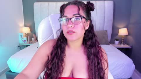 M E L I S S A  online show from December 20, 2024, 4:14 pm