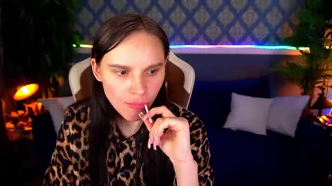 melissamoonnn online show from August 1, 2026, 5:34 pm