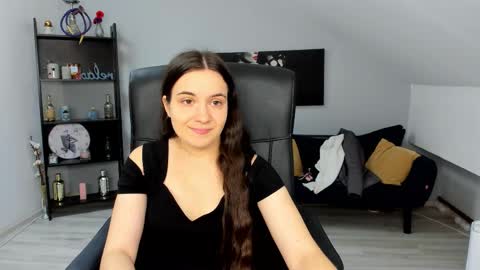 melissawiliam online show from October 1, 2025, 10:54 am