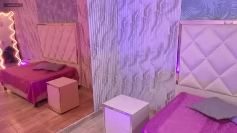 Mellani  online show from January 7, 2026, 3:20 am