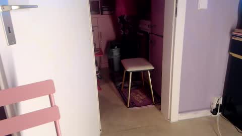 Melli online show from October 15, 2025, 7:47 pm