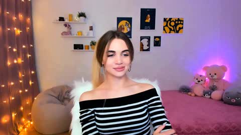 Snapshot of mellifluoustess chatting on December 17, 2024, 12:34 am Tessa online show from December 17, 2024, 12:34 am