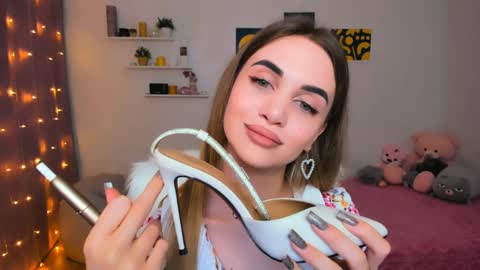 Snapshot of mellifluoustess chatting on February 9, 2025, 1:00 am Tessa online show from February 9, 2025, 1:00 am