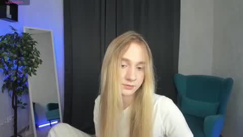 mellisadream online show from September 26, 2025, 1:42 am