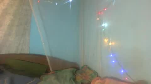Snapshot of mellissia02 chatting on December 5, 2024, 4:53 am mellissa online show from December 5, 2024, 4:53 am