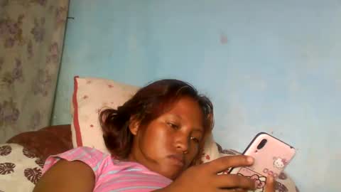 Snapshot of mellissia02 chatting on February 12, 2025, 9:42 am mellissa online show from February 12, 2025, 9:42 am