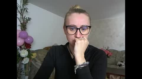 Melly online show from February 16, 2026, 8:54 am