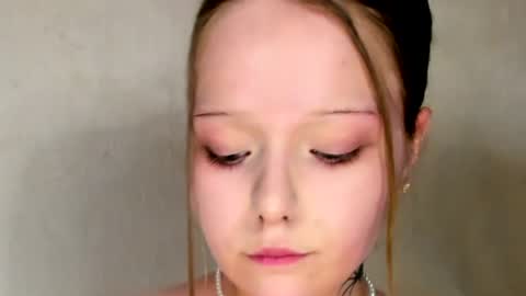 MelMooon online show from July 14, 2026, 8:14 pm