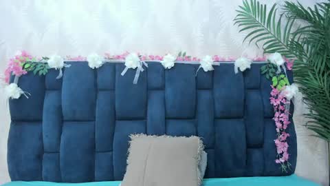 Snapshot of meloddy_megann chatting on July 20, 2026, 7:49 pm Melody online show from July 20, 2026, 7:49 pm