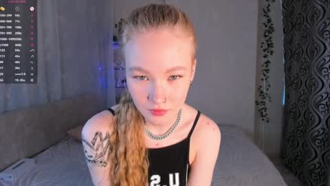 Snapshot of melodievejar chatting on April 1, 2026, 4:24 am melodievejar online show from April 1, 2026, 4:24 am