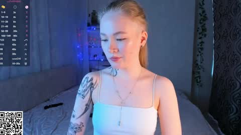 Snapshot of melodievejar chatting on April 11, 2026, 7:45 am melodievejar online show from April 11, 2026, 7:45 am