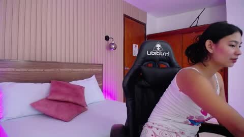 Melody  online show from December 17, 2024, 12:33 pm