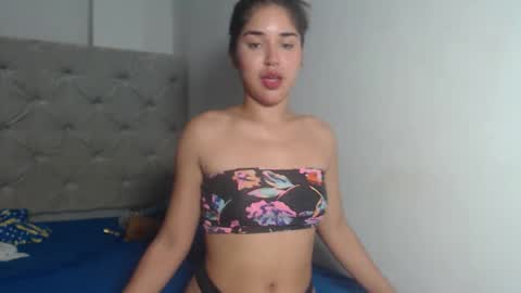 melody phillips online show from November 9, 2025, 9:40 am