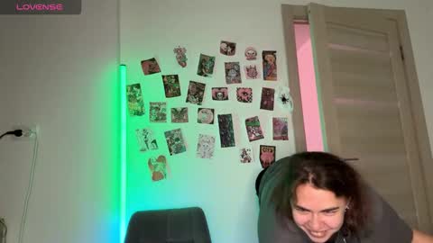 melody_song online show from October 25, 2025, 10:12 am