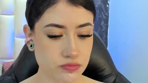 Snapshot of melody_suarez chatting on February 7, 2025, 8:10 pm MELODY online show from February 7, 2025, 8:10 pm