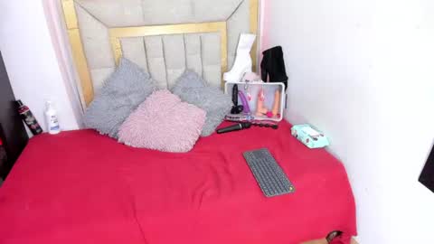 Snapshot of melodybonnet chatting on June 13, 2026, 6:11 am melody online show from June 13, 2026, 6:11 am