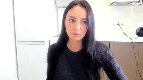 Snapshot of melodyhewit chatting on November 14, 2025, 9:19 am Masha online show from November 14, 2025, 9:19 am