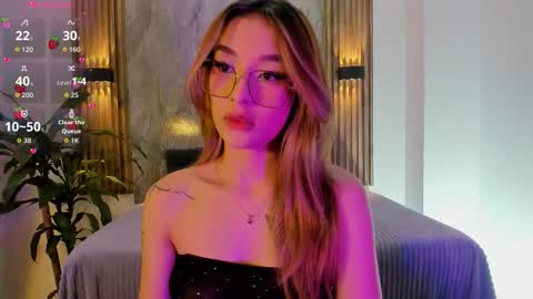 Snapshot of melodylanee chatting on January 17, 2026, 11:04 am melodylanee online show from January 17, 2026, 11:04 am