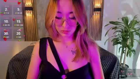 Snapshot of melodylanee chatting on February 24, 2026, 11:08 am melodylanee online show from February 24, 2026, 11:08 am