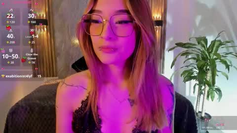 Snapshot of melodylanee chatting on February 25, 2026, 11:09 am melodylanee online show from February 25, 2026, 11:09 am