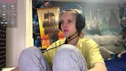 Hi Im Aria 18 years old online show from December 19, 2025, 3:30 pm