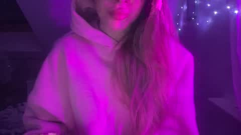 Snapshot of meloodiesweet chatting on February 6, 2026, 7:50 pm Melodie Sweet online show from February 6, 2026, 7:50 pm