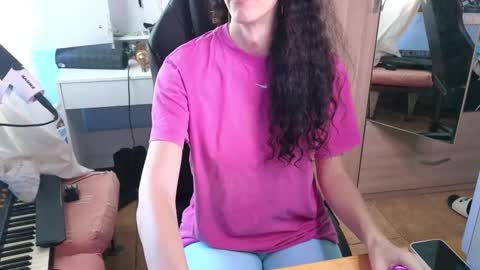 Snapshot of memisecrets chatting on June 6, 2026, 5:17 pm Megumi Aina online show from June 6, 2026, 5:17 pm