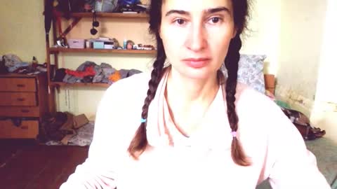 Yummygirl online show from October 13, 2025, 6:02 am