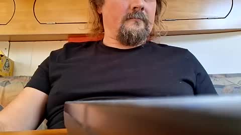 Snapshot of men10_12_1983 chatting on October 4, 2025, 12:14 pm men10_12_1983 online show from October 4, 2025, 12:14 pm