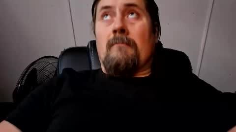 Snapshot of men10_12_1983 chatting on November 21, 2025, 9:08 am men10_12_1983 online show from November 21, 2025, 9:08 am