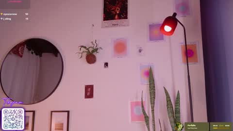 Mena  Help me reach 700 thumbs up online show from October 17, 2025, 9:50 pm