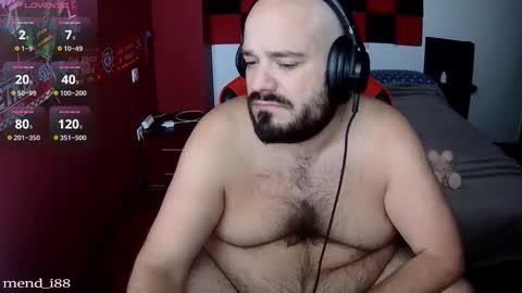 menditeta online show from November 3, 2025, 9:27 pm