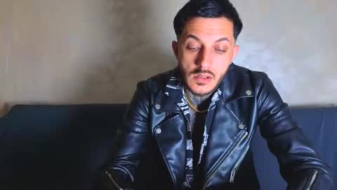 Fallow my ONLYFANS for xxx daily online show from November 6, 2025, 2:18 pm