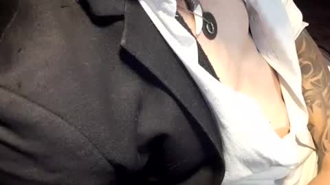 Snapshot of menyy666 chatting on March 6, 2025, 10:47 pm Giorggio Fragacci online show from March 6, 2025, 10:47 pm