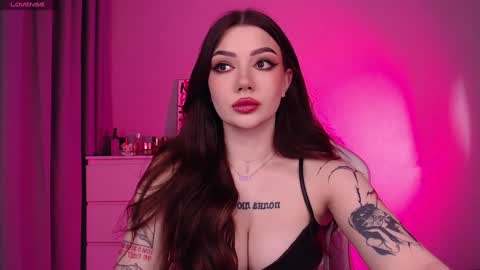 Snapshot of meow__baby chatting on January 16, 2025, 6:37 pm Amy Meow online show from January 16, 2025, 6:37 pm