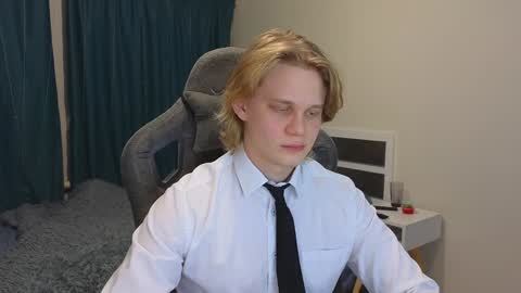 Snapshot of meow_mickey chatting on February 7, 2025, 6:13 pm Mickey online show from February 7, 2025, 6:13 pm